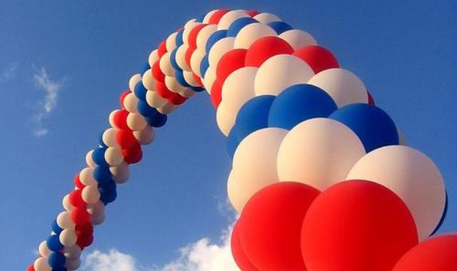 Воздушные шары к Дню России
