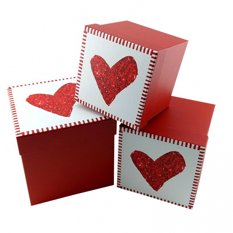 Набор коробок 3 в 1 "Алое сердце" с глиттером / квадрат